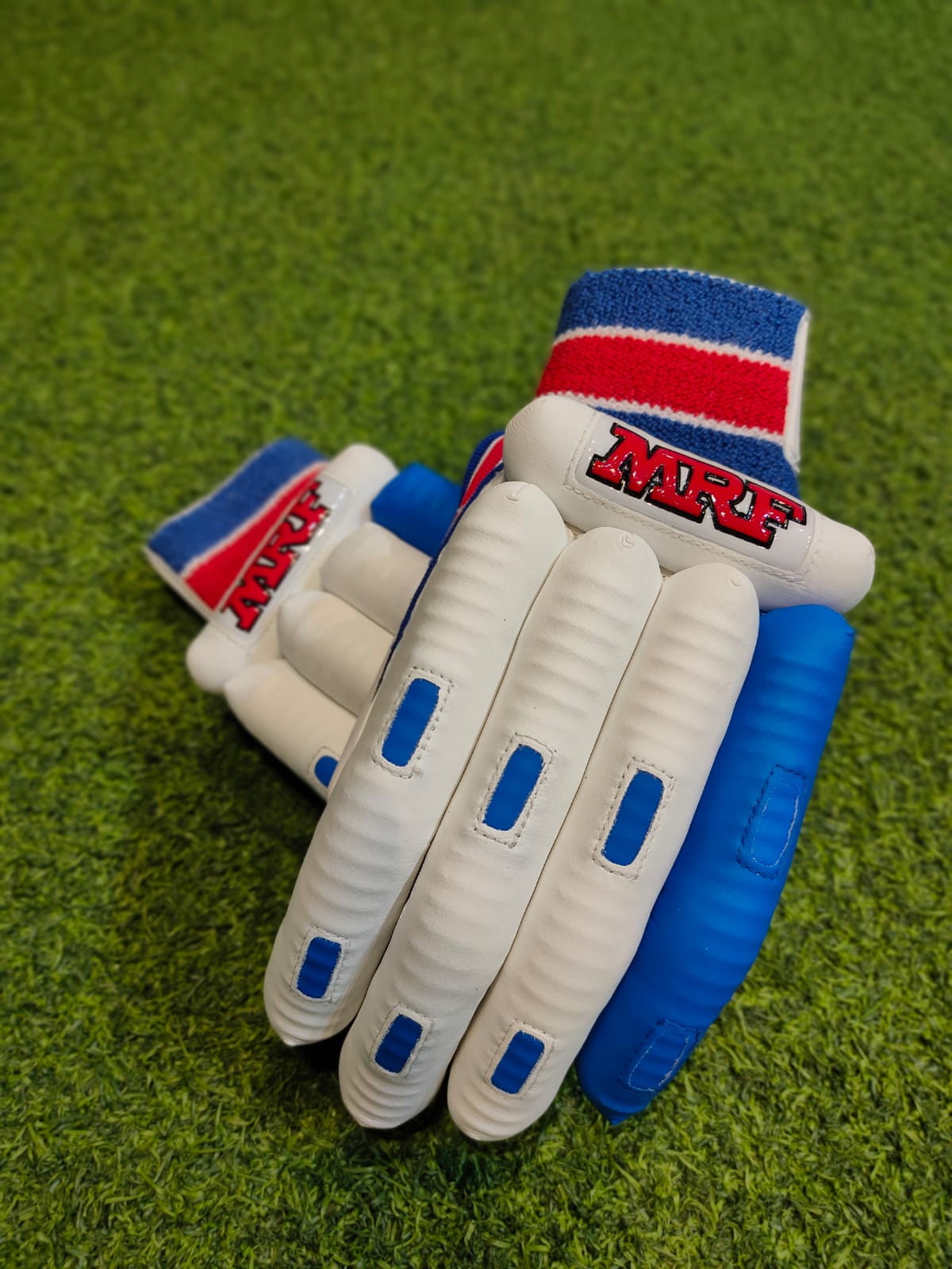 Batting gloves mrf shop